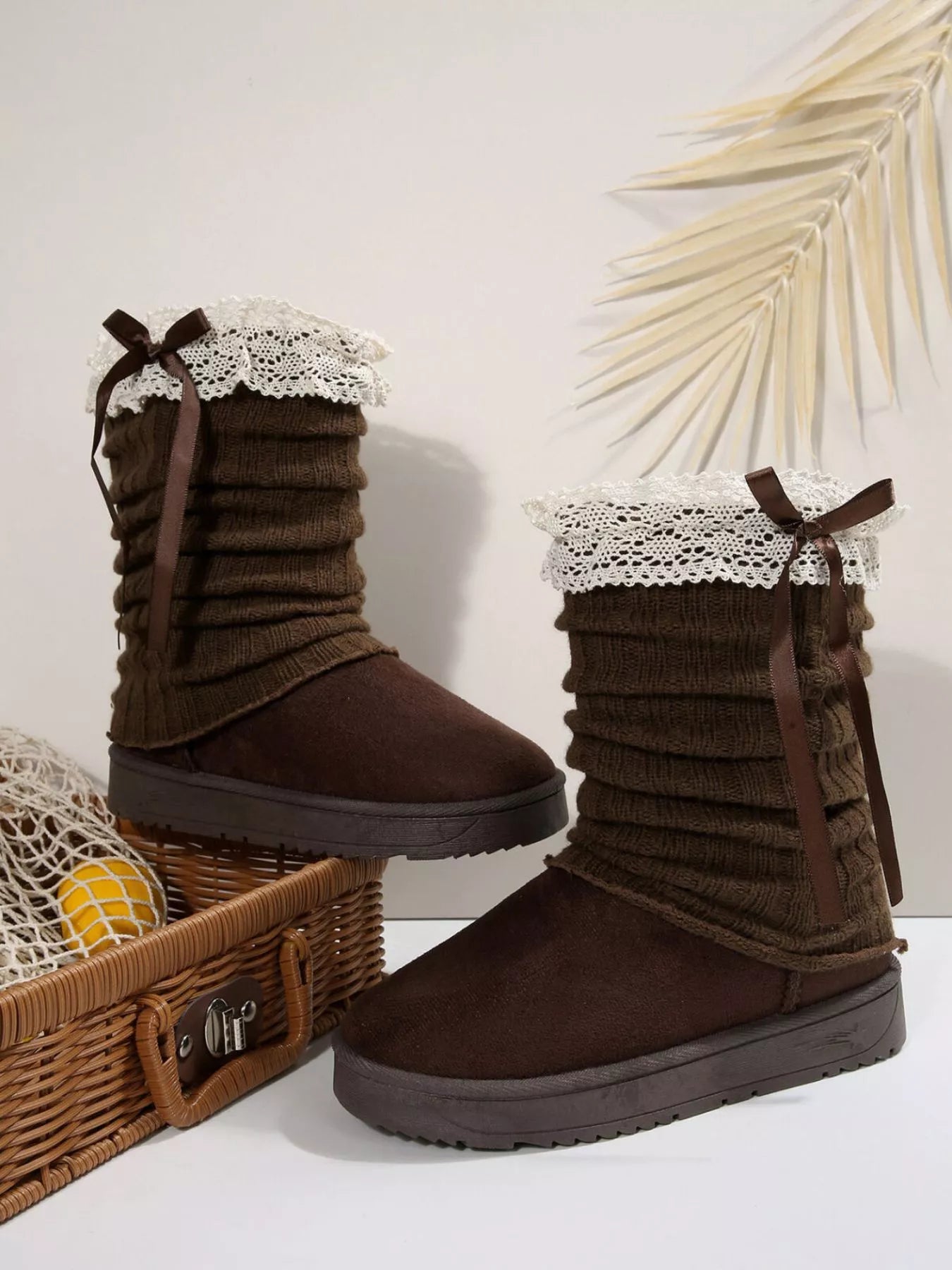 Round Toe Platform Boots Tan / 36
