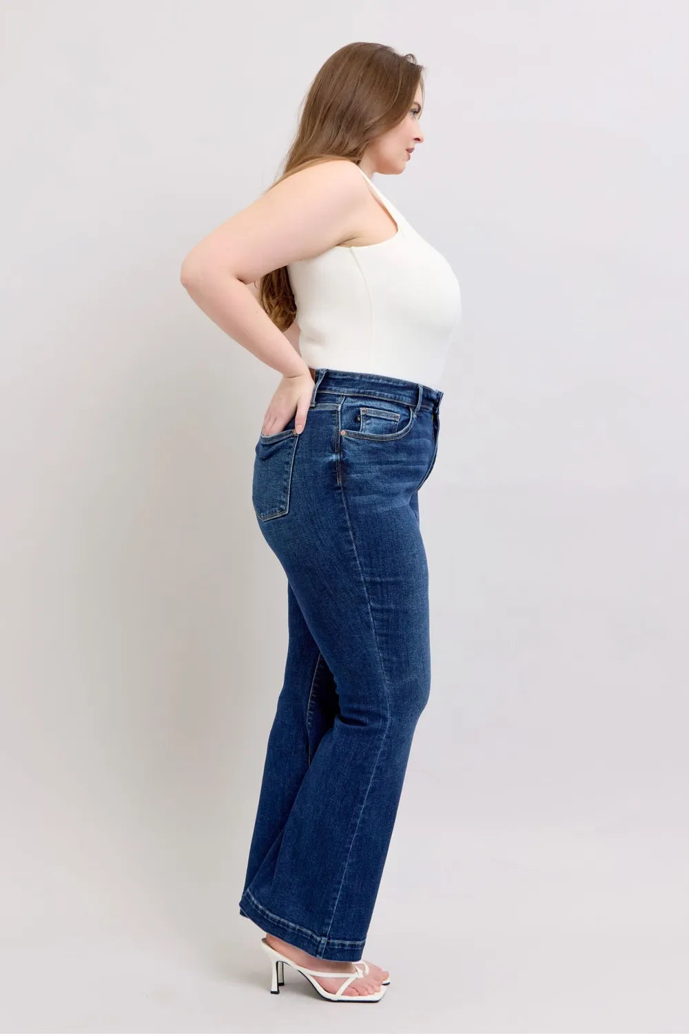 Judy Blue Full Size High Rise Flare Jeans with Pockets Plus Size Dark / 0(24)