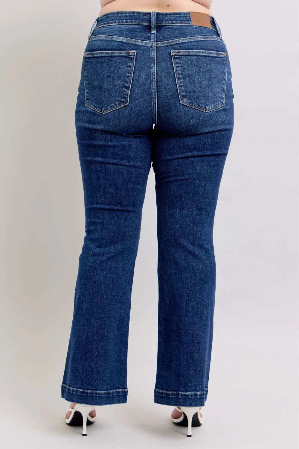Judy Blue Full Size High Rise Flare Jeans with Pockets Plus Size Dark / 0(24)