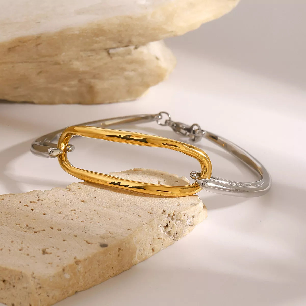 Two-Tone Geometric Link Bracelet Gold / One Size