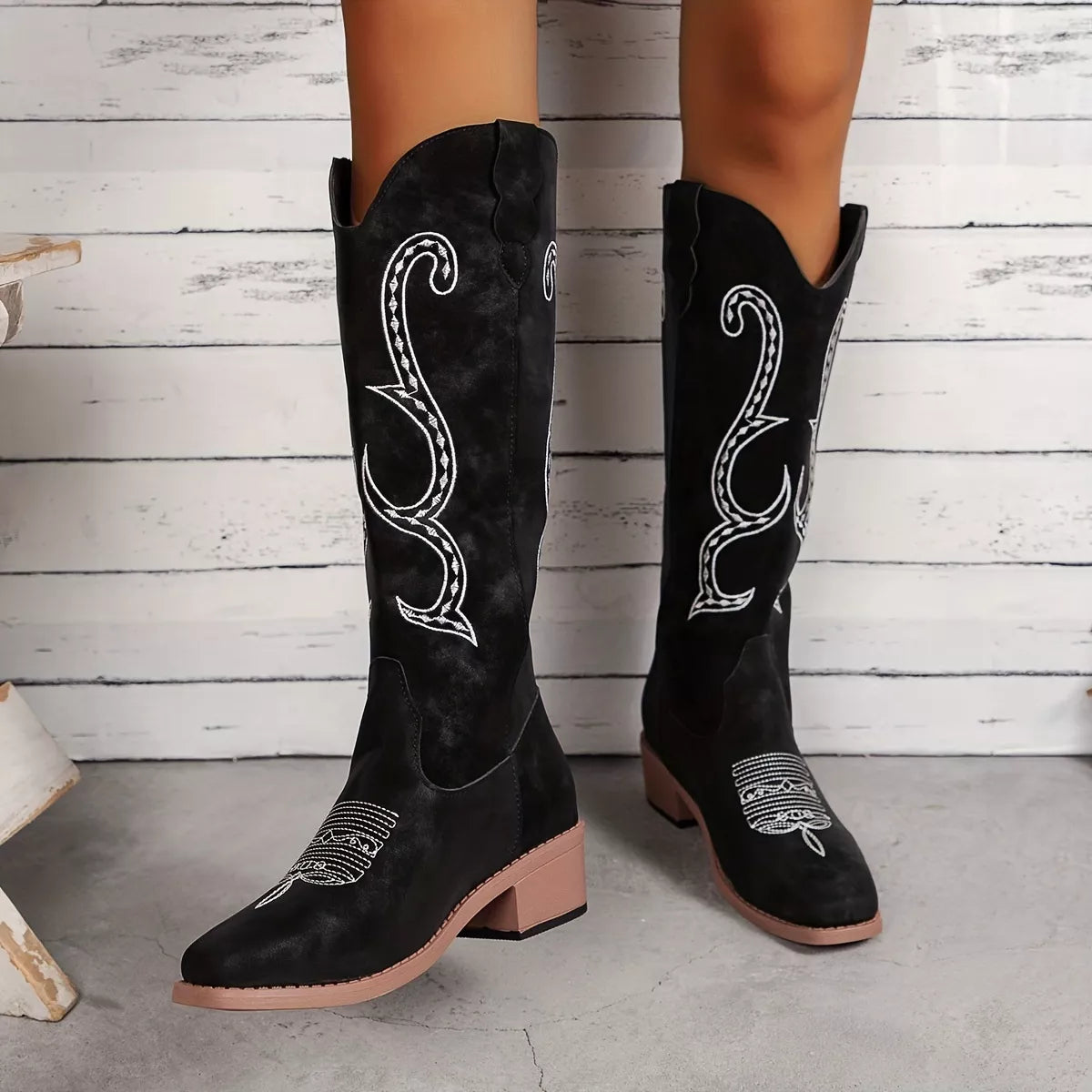 Embroidered Round Toe Block Heels Boots Dark Brown / 36