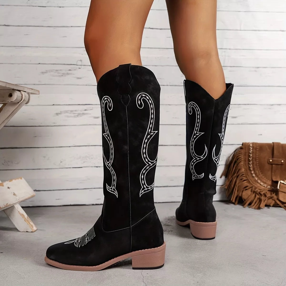 Embroidered Round Toe Block Heels Boots Dark Brown / 36