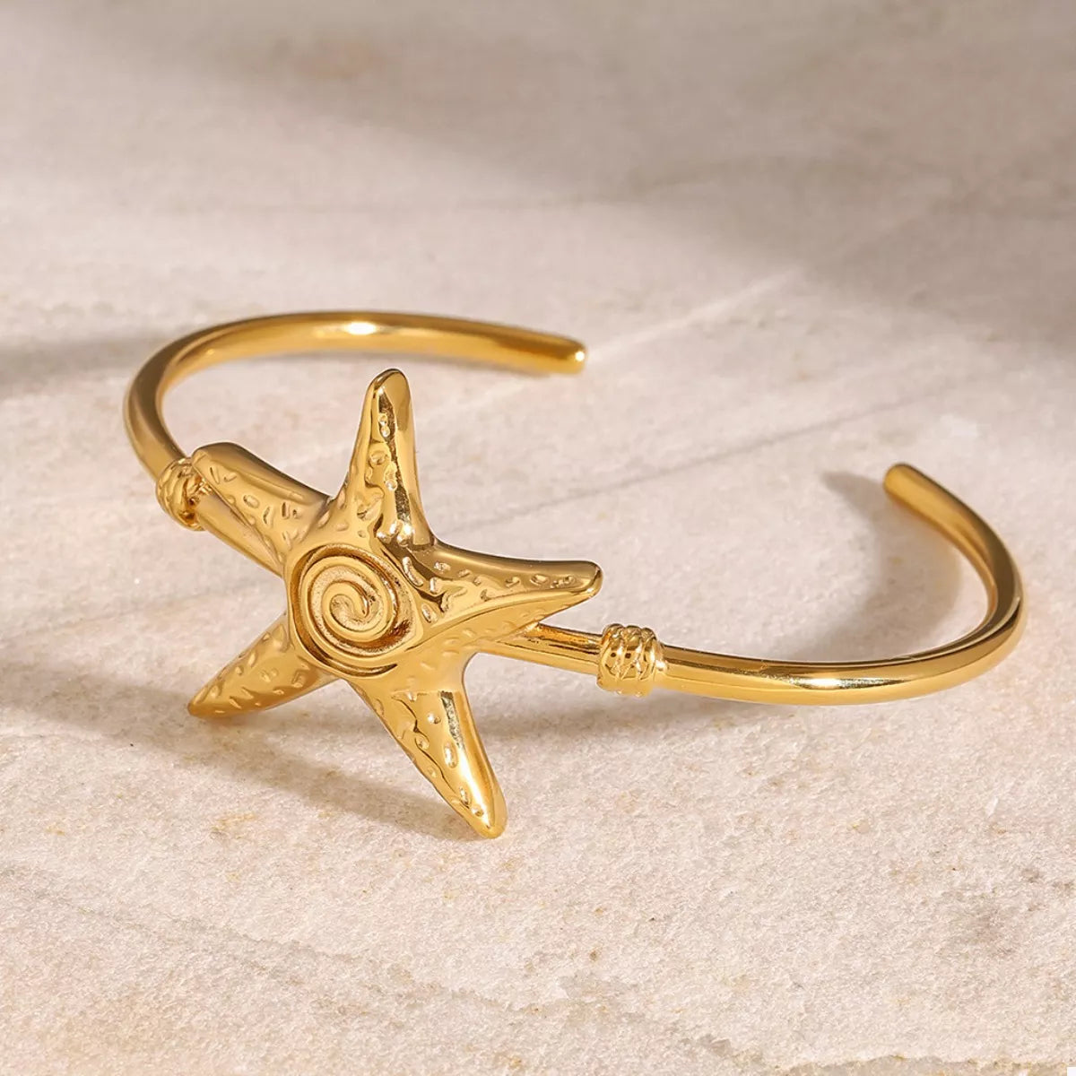 18K Gold-Plated Starfish Open Bracelet Gold / One Size