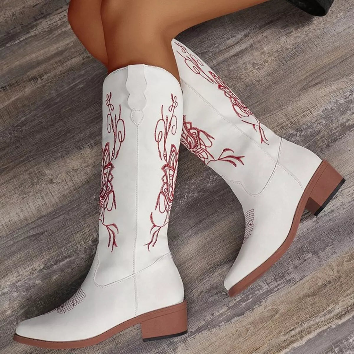 Embroidered Block Heels Boots White / 36