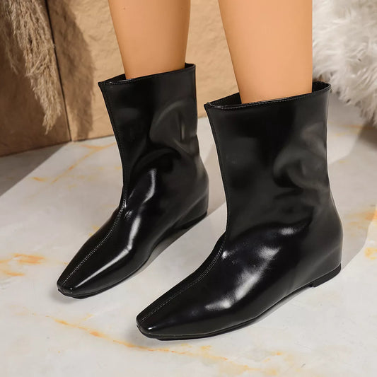 Point Toe Leather Boots Black / 35 