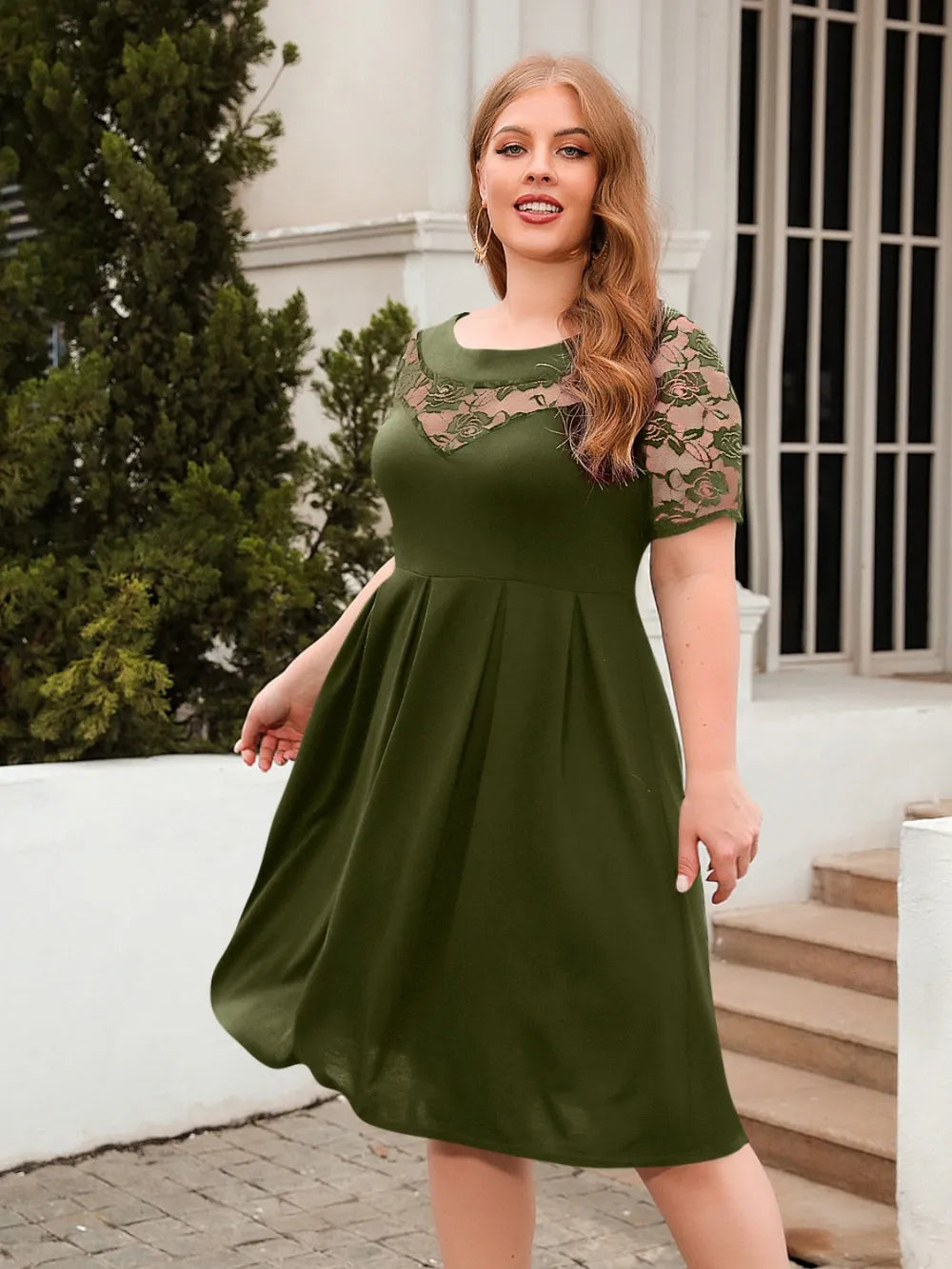 Plus Size Ruched Round Neck Short Sleeve Dress Burgundy / 1XL 