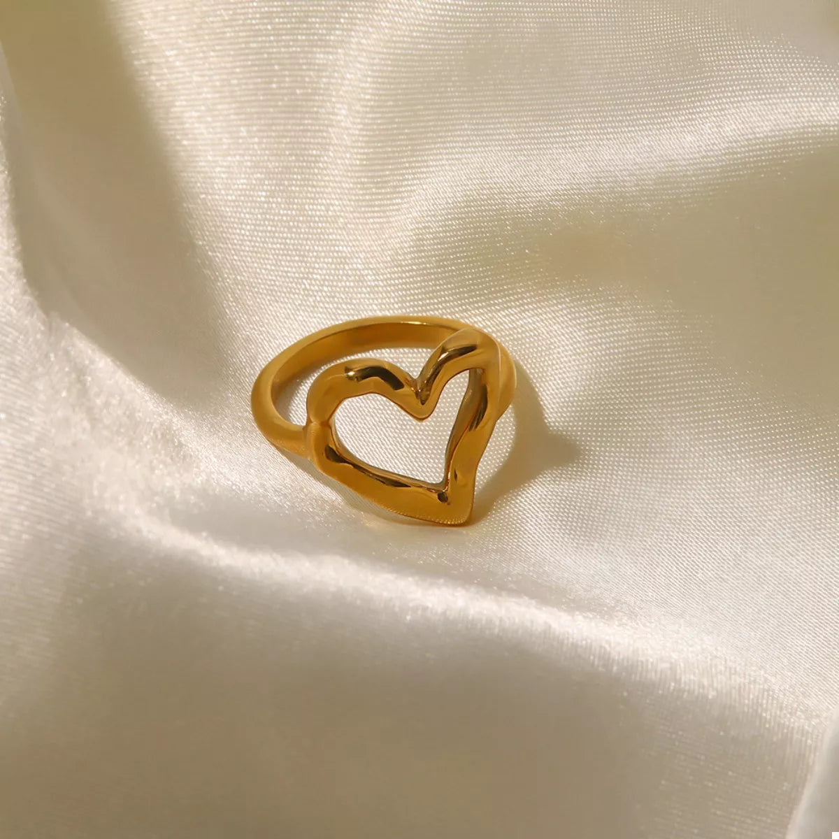 18K Gold-Plated Heart Ring Gold / 6 
