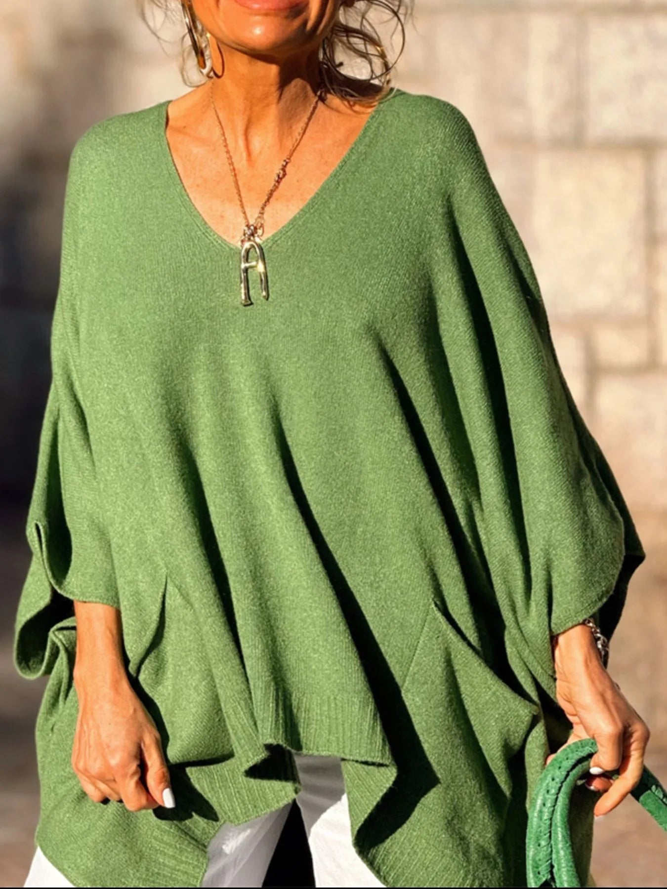 Ribbed Hem V-Neck Sweater Green / S/M 