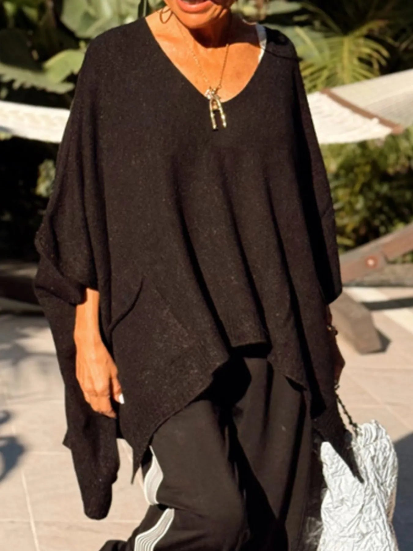 Ribbed Hem V-Neck Sweater Green / S/M 