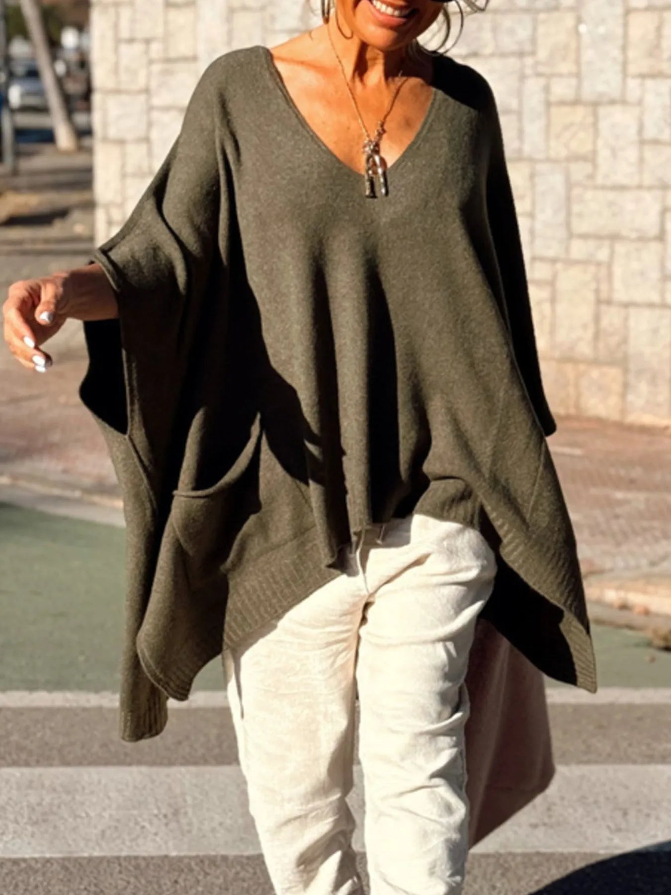 Ribbed Hem V-Neck Sweater Green / S/M 