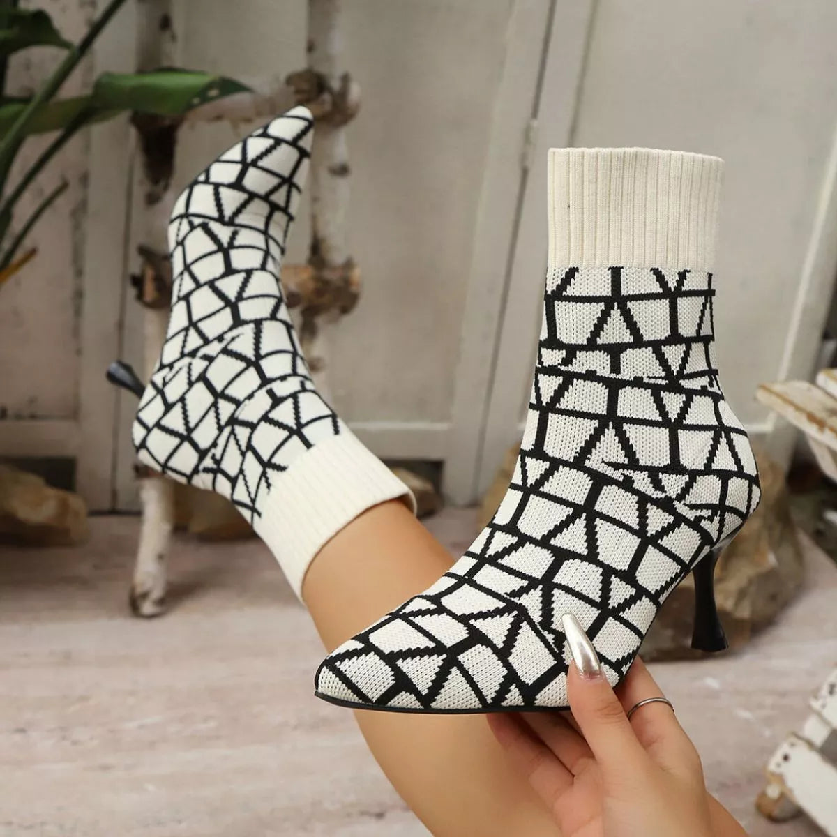 Mesh Point Toe Stiletto Boots Black / 36 