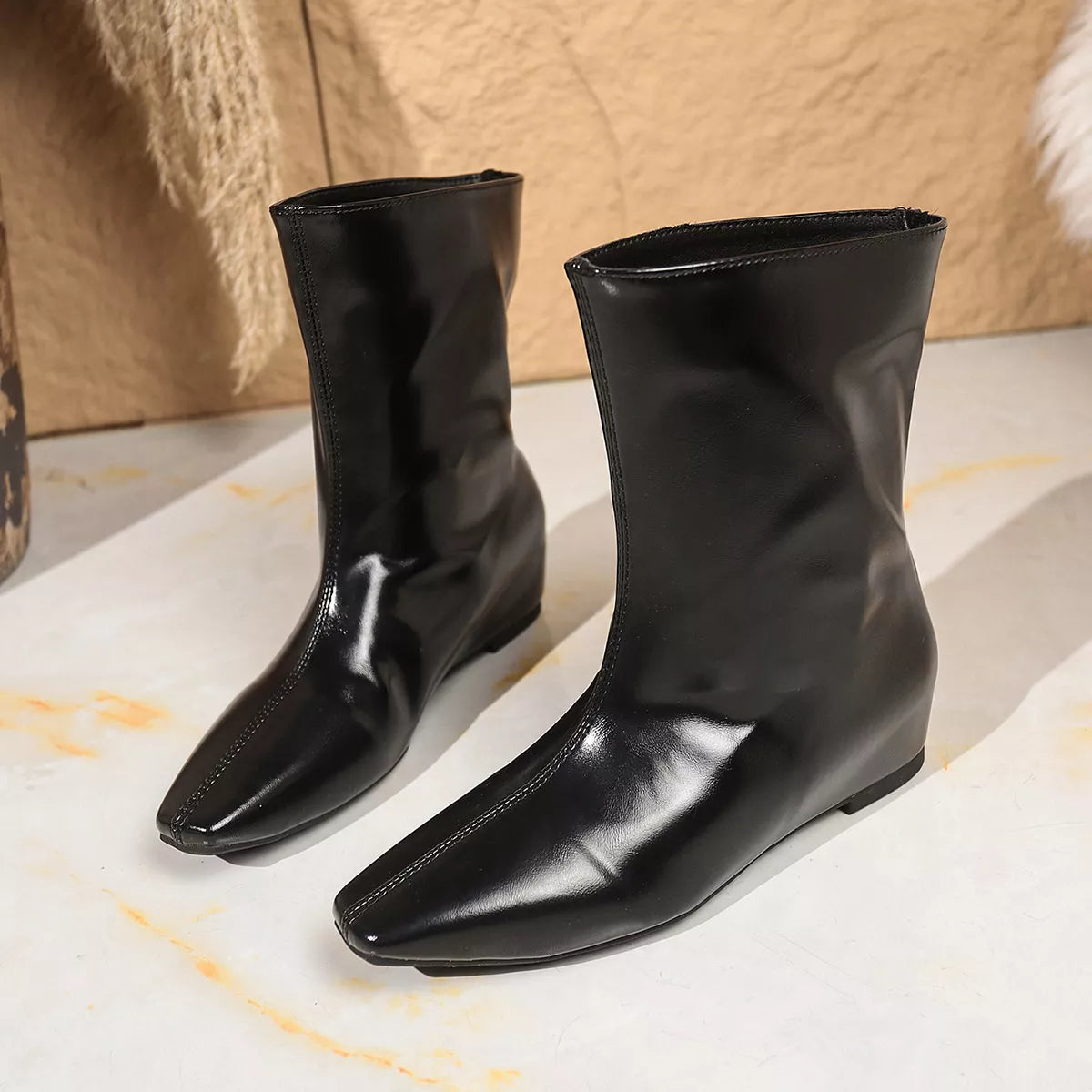 Point Toe Leather Boots Black / 35 