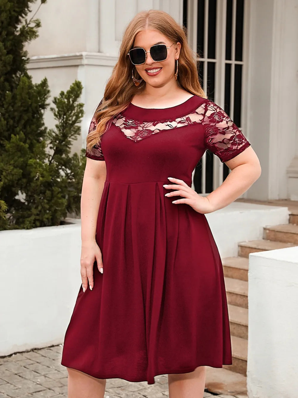 Plus Size Ruched Round Neck Short Sleeve Dress Burgundy / 1XL 