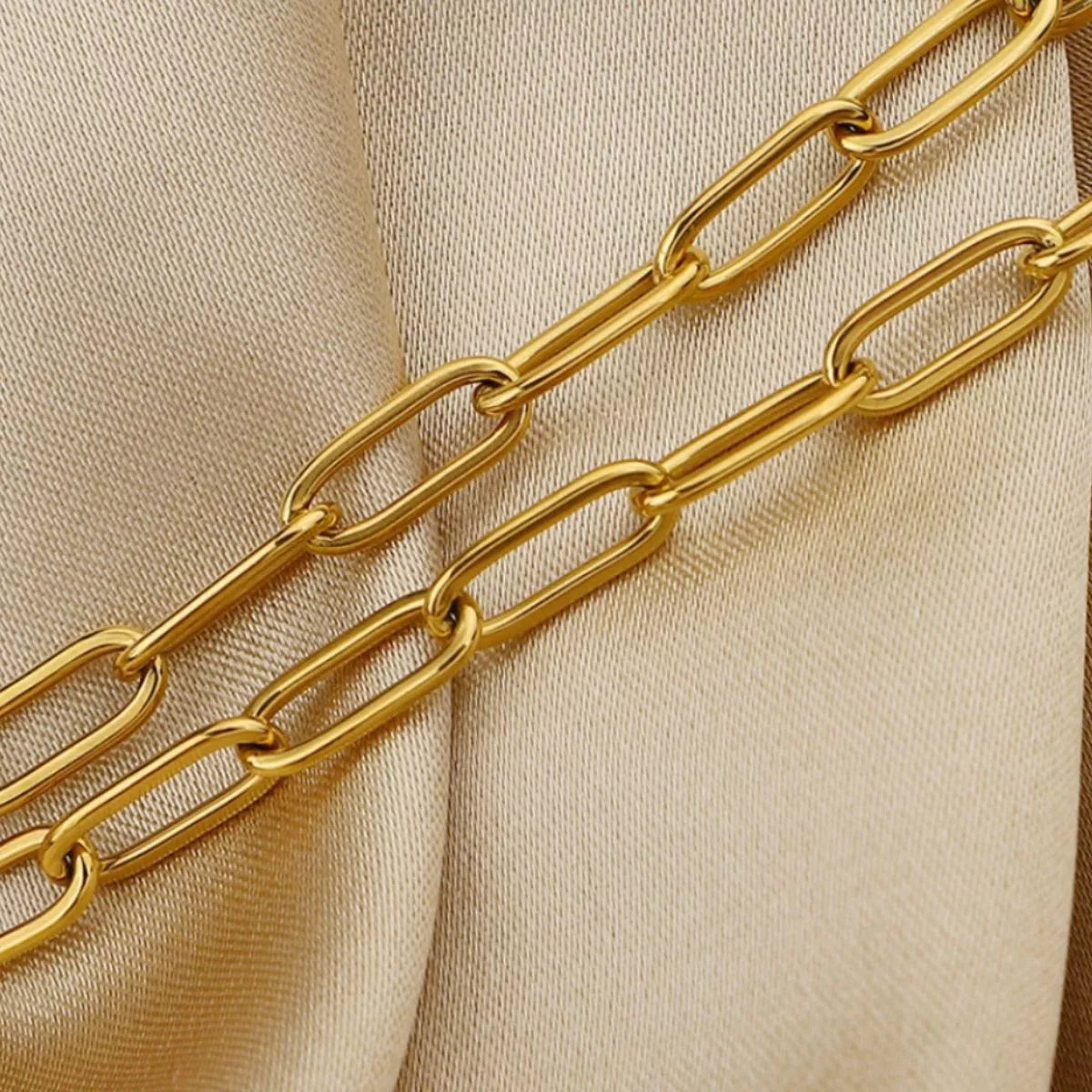 18K Gold-Plated Chain Link Toggle Clasp Necklace Gold / One Size 