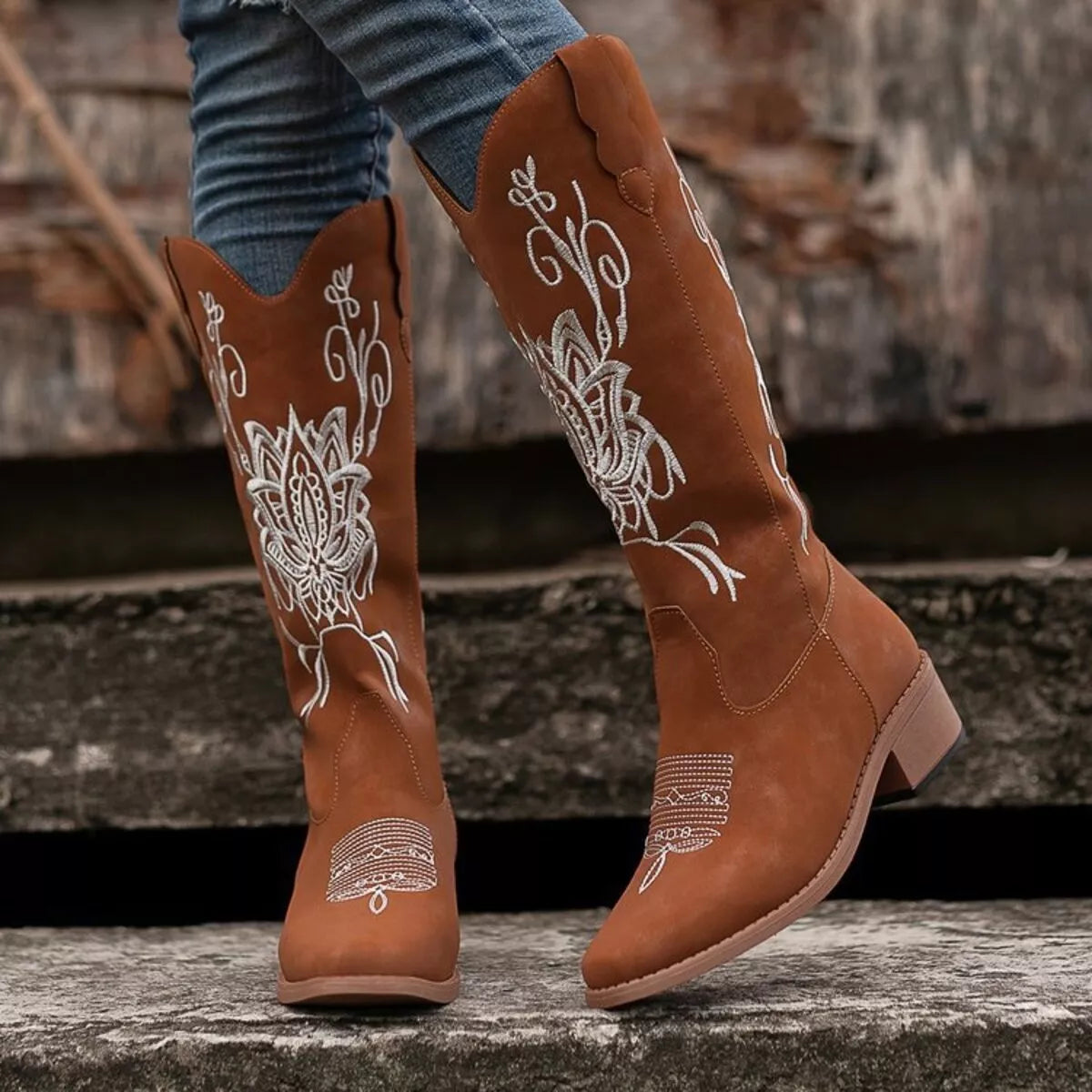 Embroidered Block Heels Boots White / 36 