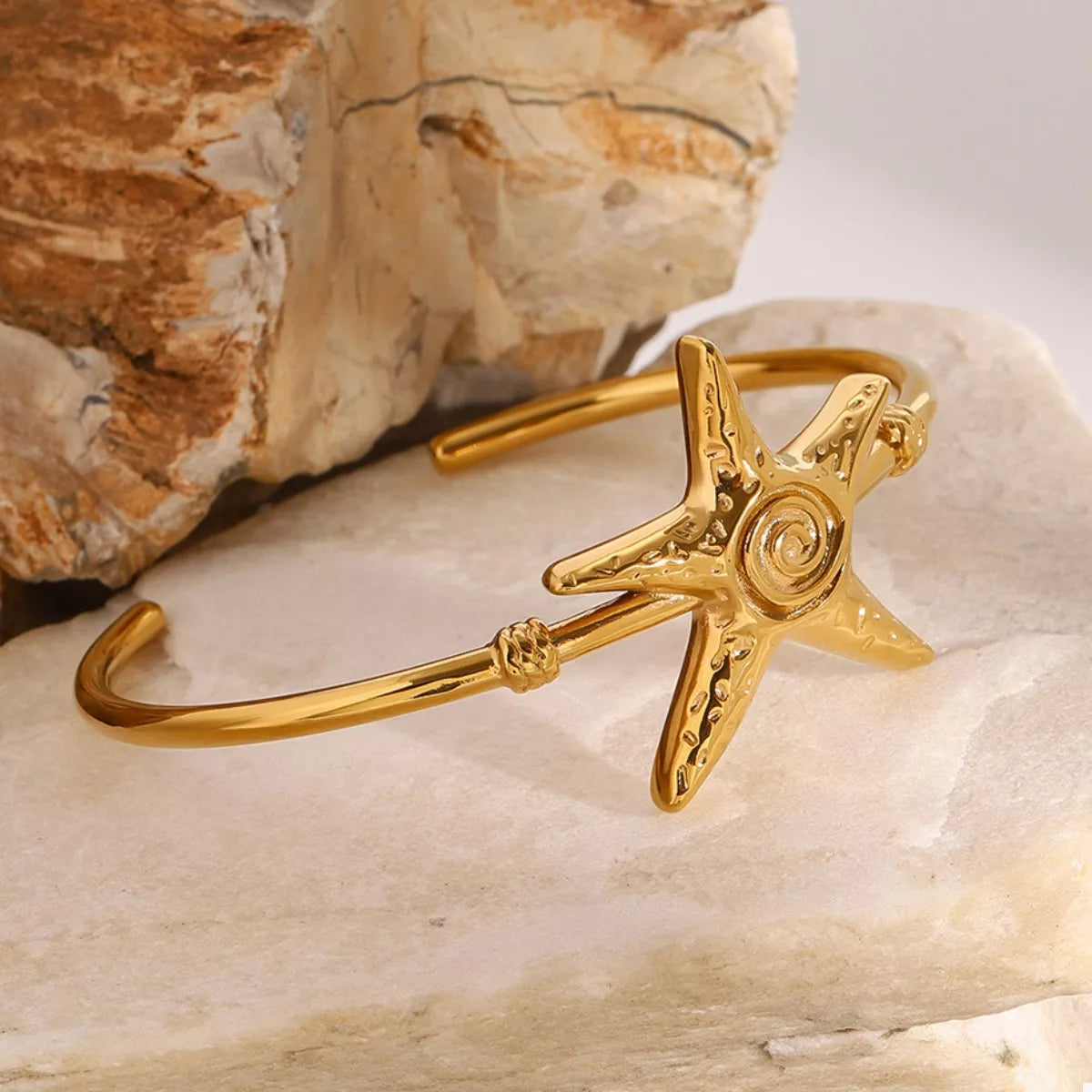 18K Gold-Plated Starfish Open Bracelet Gold / One Size 