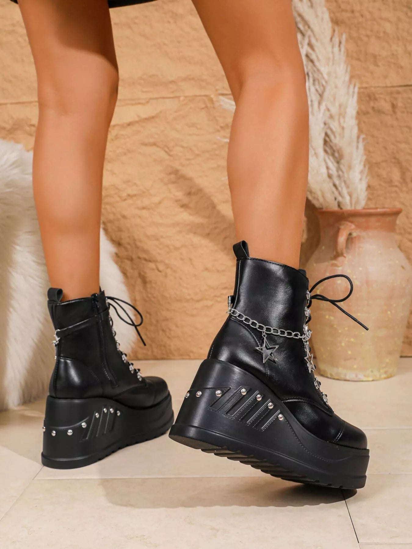 Round Toe Platform Wedge Boots Black / 35 