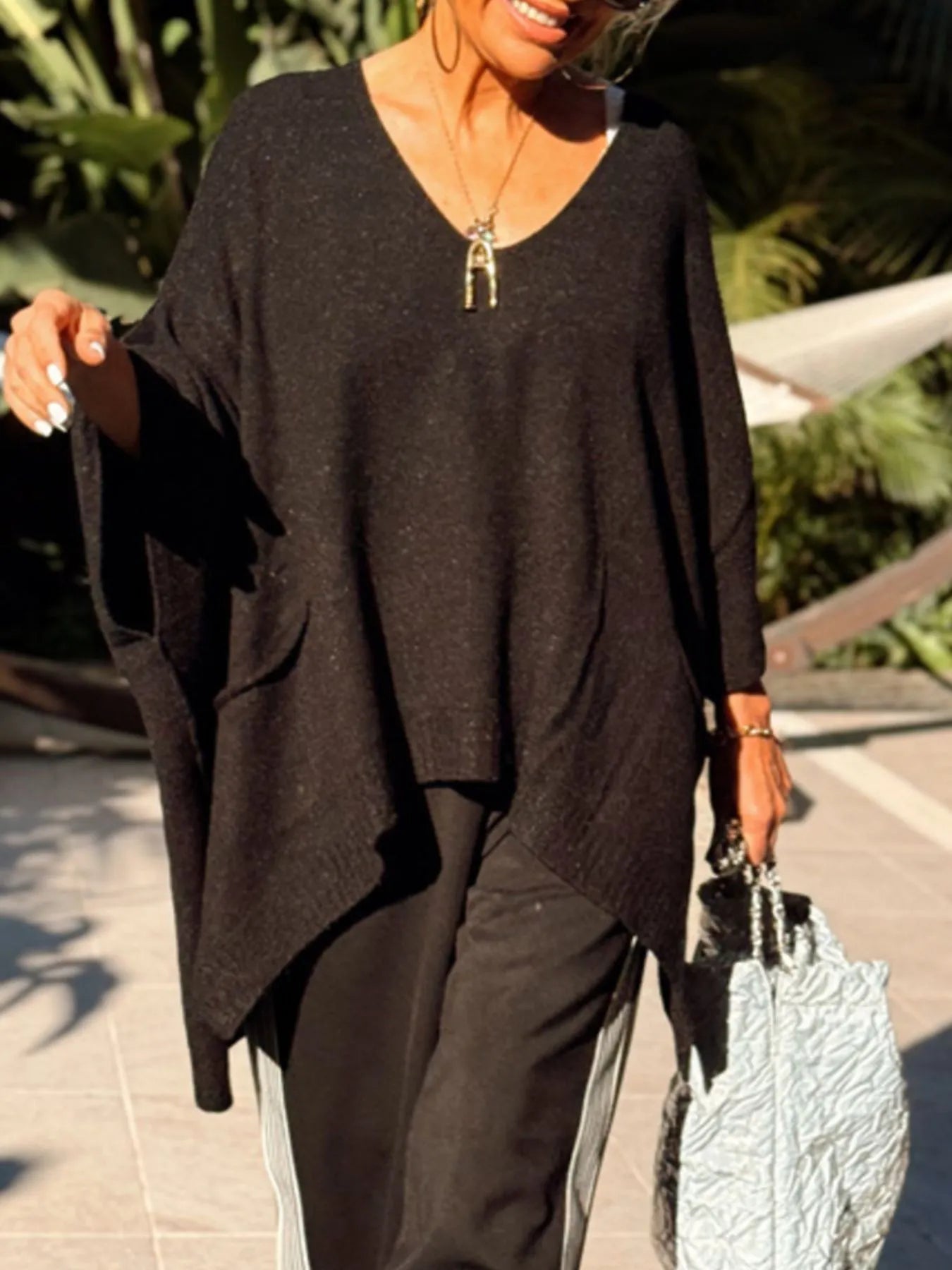 Ribbed Hem V-Neck Sweater Green / S/M 