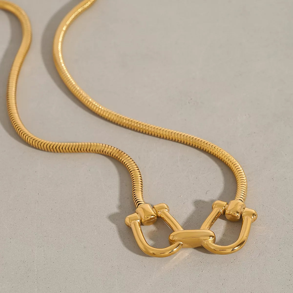 18K Gold-Plated Horseshoe Necklace Gold / One Size 