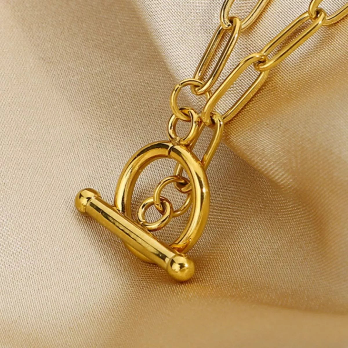 18K Gold-Plated Chain Link Toggle Clasp Necklace Gold / One Size 