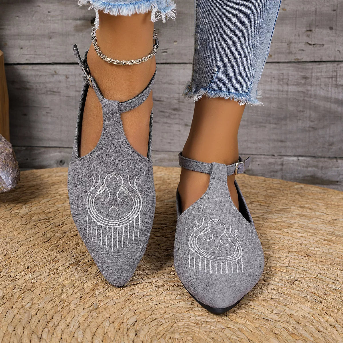 Point Toe Slip-Ons Style A / 36 