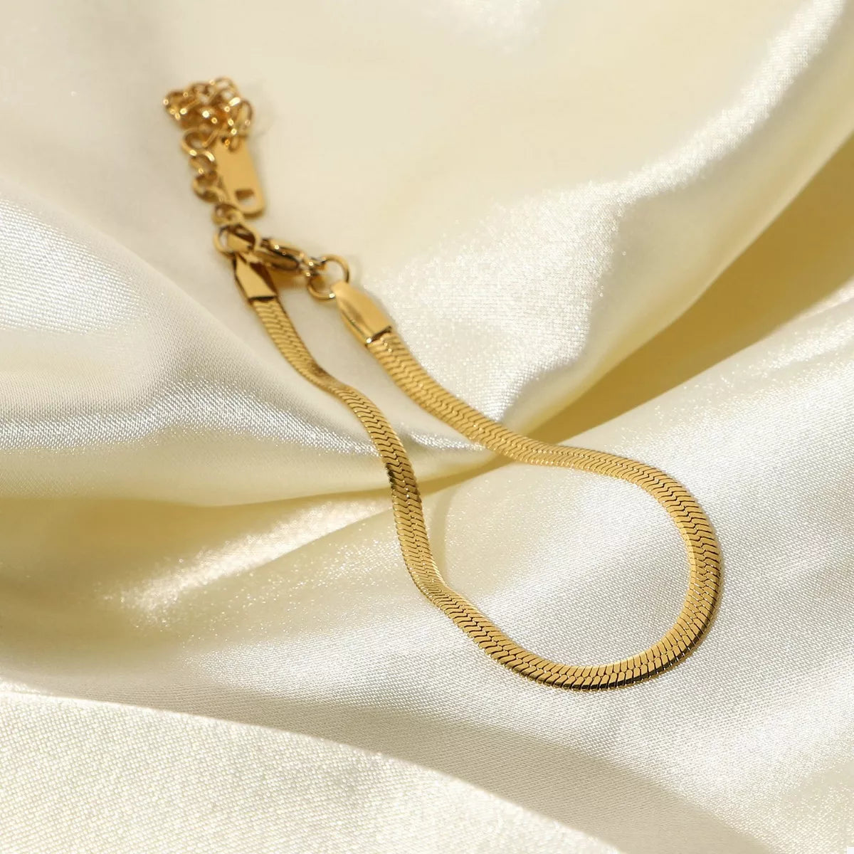 Stainless Steel Minimalist Chain Bracelet Gold / One Size 