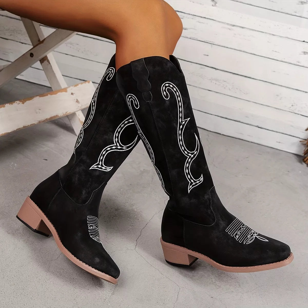 Embroidered Round Toe Block Heels Boots Dark Brown / 36 