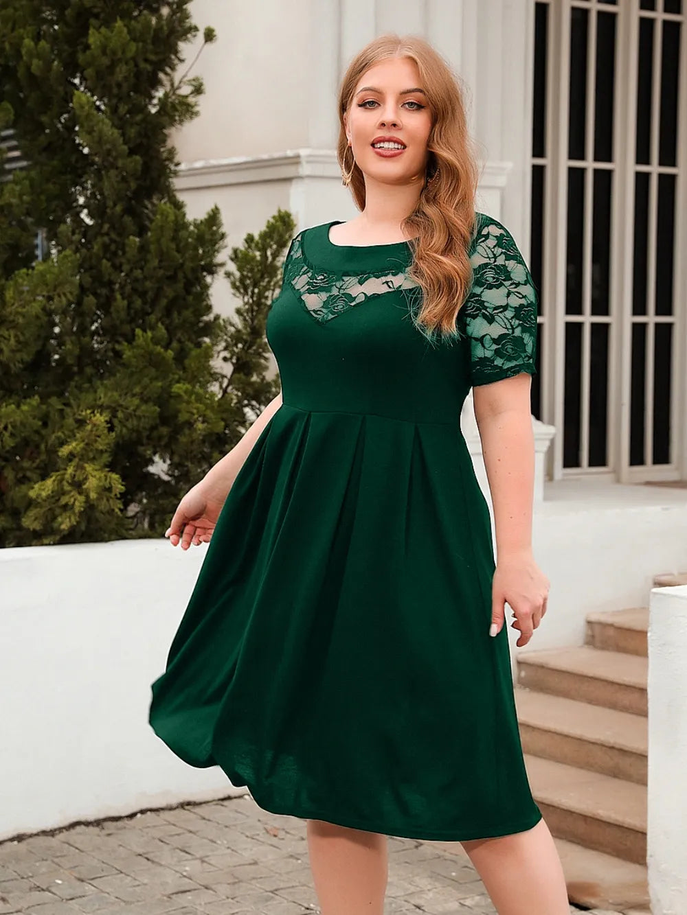 Plus Size Ruched Round Neck Short Sleeve Dress Burgundy / 1XL 