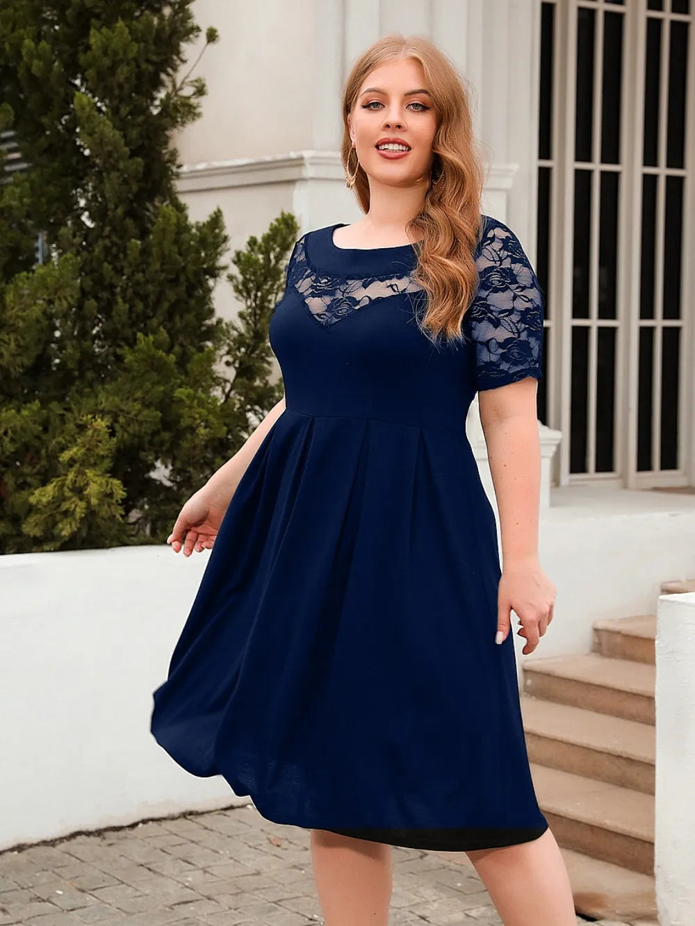 Plus Size Ruched Round Neck Short Sleeve Dress Burgundy / 1XL 
