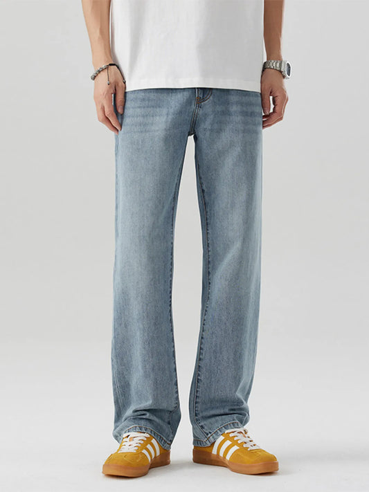 Men's Wash Relaxed Fit Jeans Light Blue / 28 