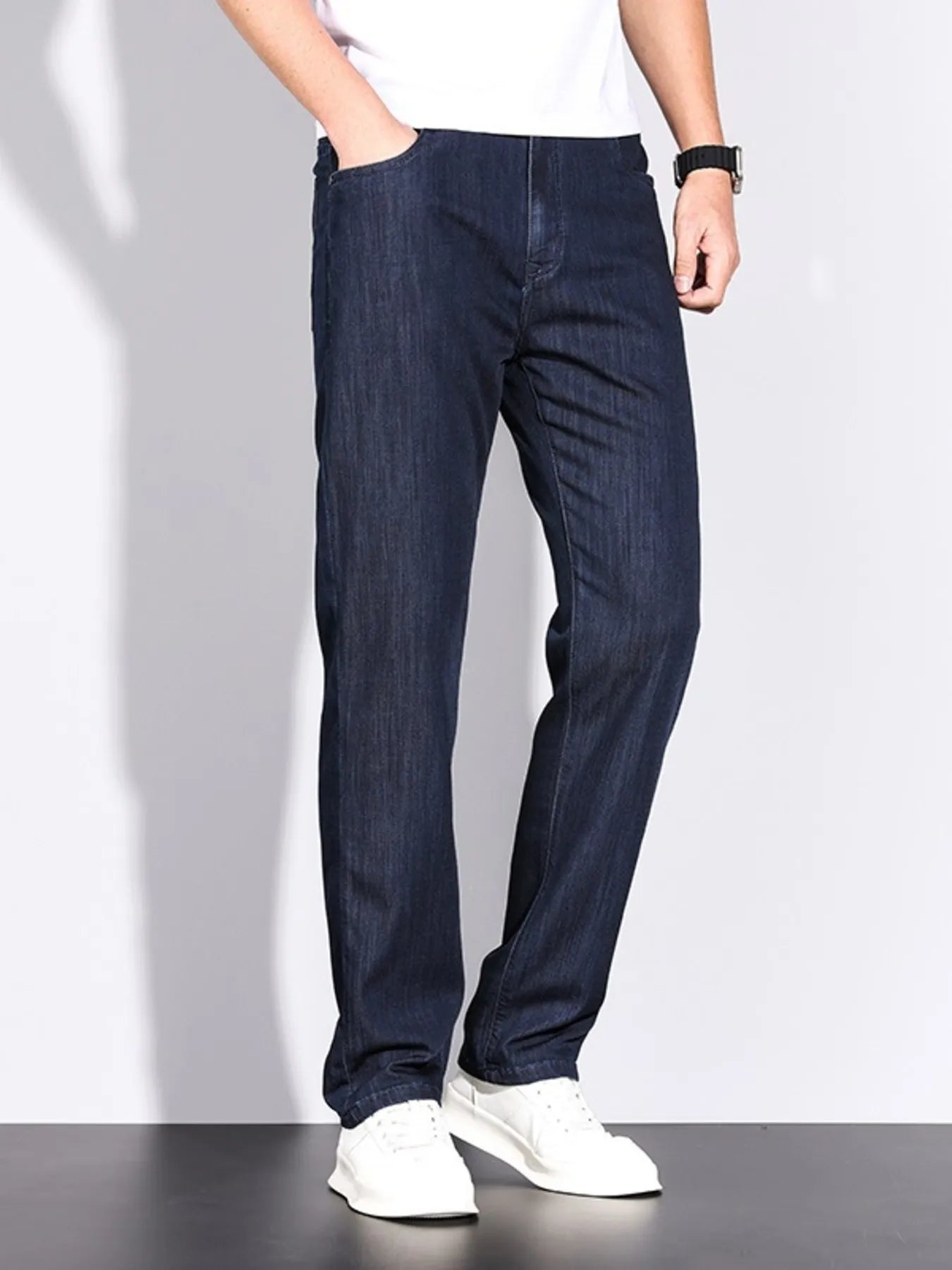 Men's Wash Slim Fit Jeans Light Blue / 28 