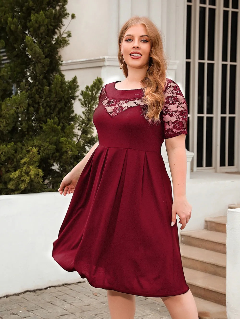 Plus Size Ruched Round Neck Short Sleeve Dress Burgundy / 1XL 