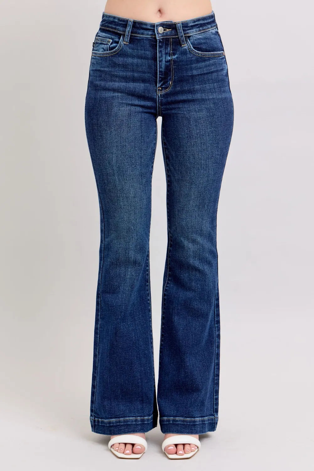 Judy Blue Full Size High Rise Flare Jeans with Pockets Plus Size Dark / 0(24) 