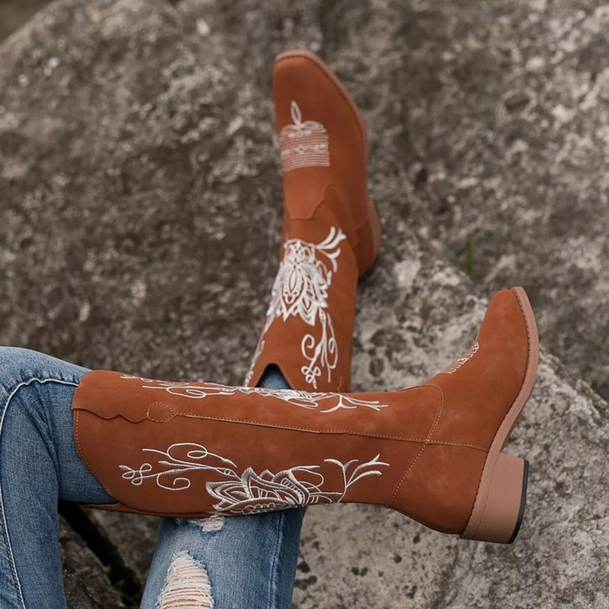 Embroidered Block Heels Boots White / 36 