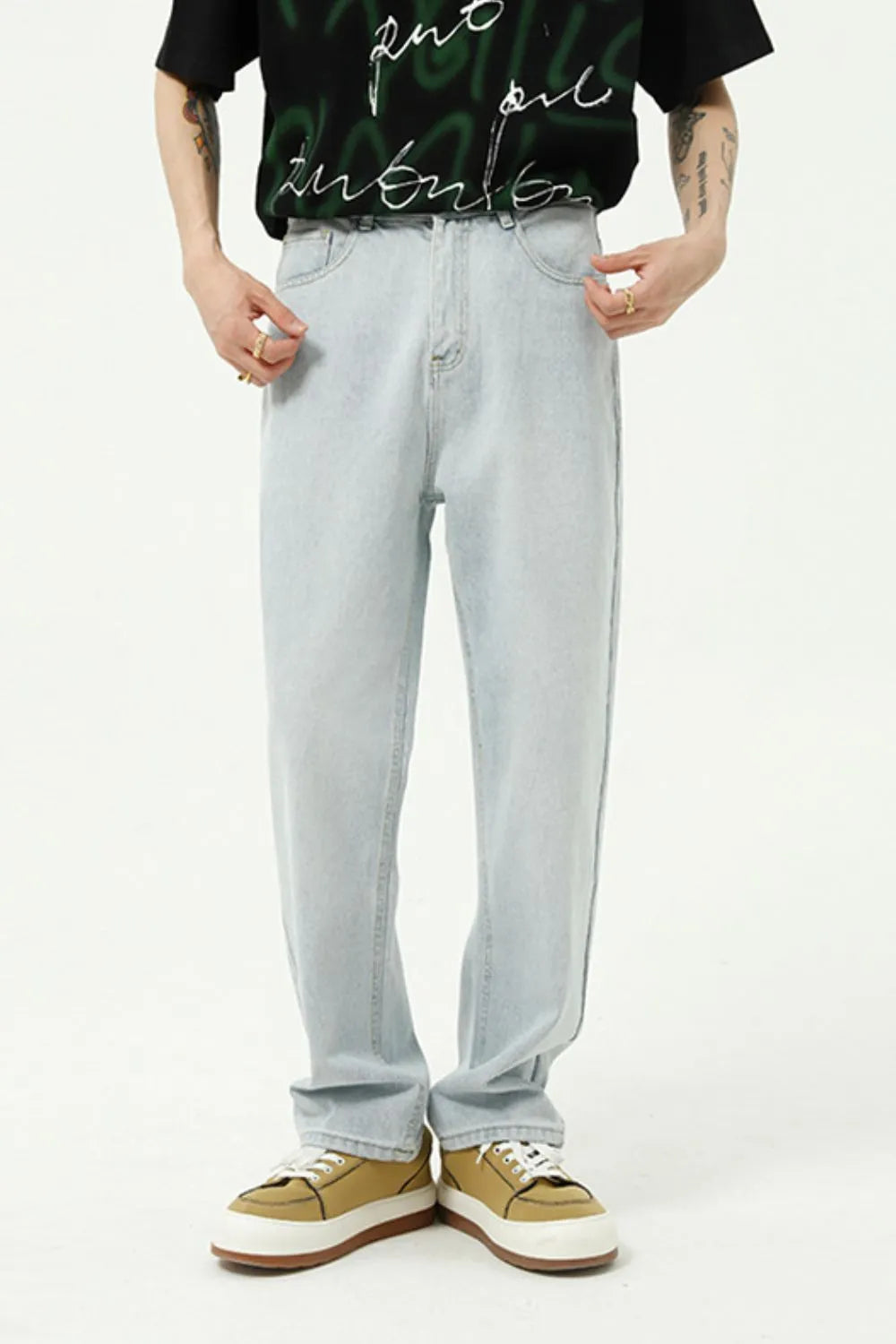 Washed Straight-Leg Slim Jeans Black / S 