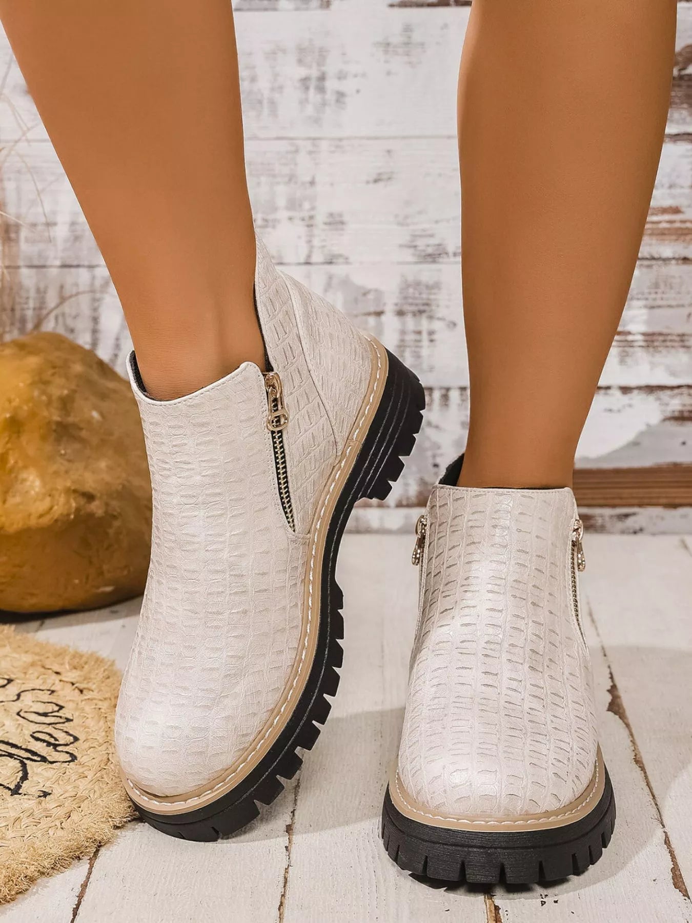 Round Toe Side Zip Ankle Boots Ivory / 36 