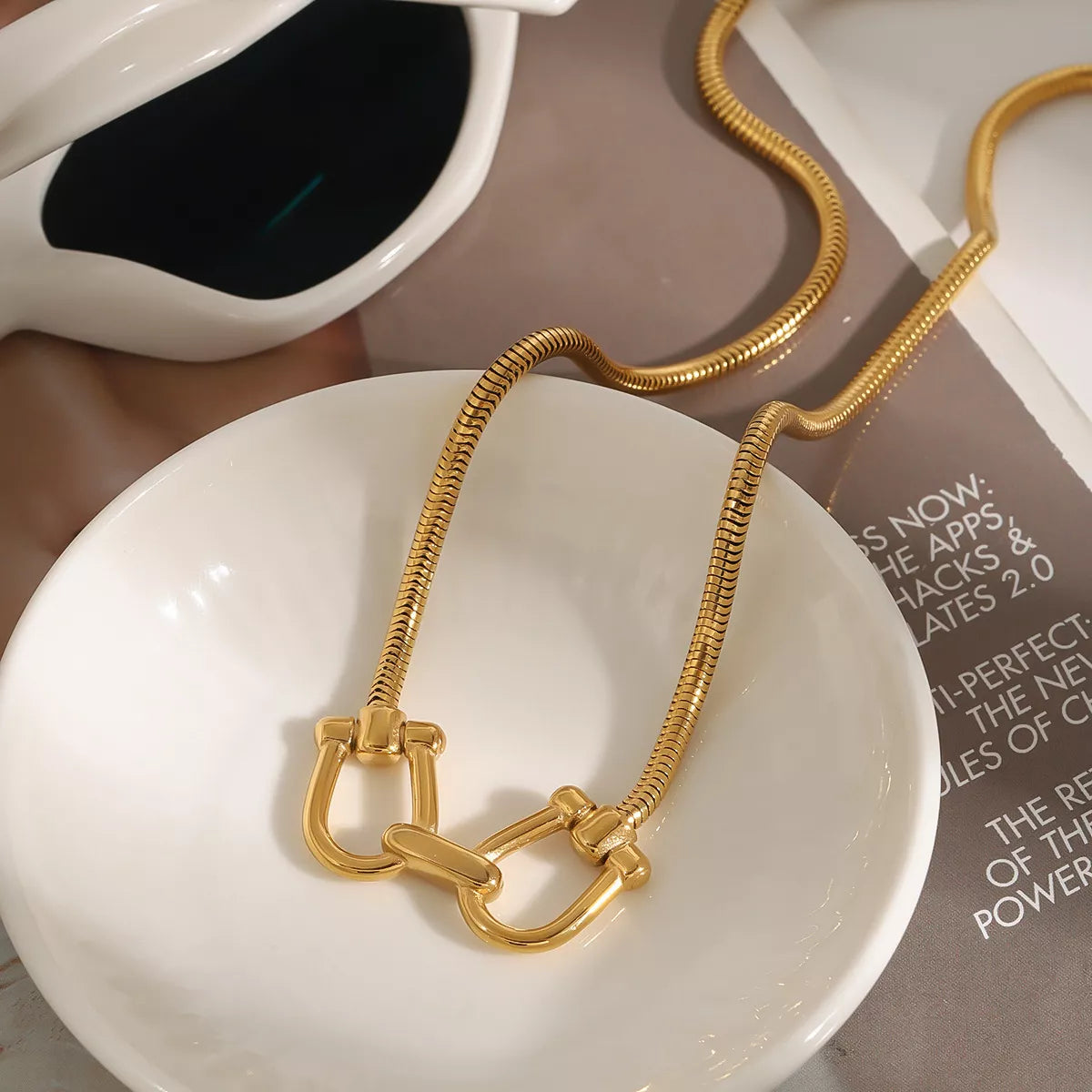 18K Gold-Plated Horseshoe Necklace Gold / One Size 