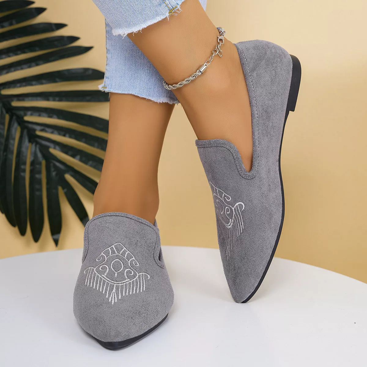 Point Toe Slip-Ons Style A / 36 