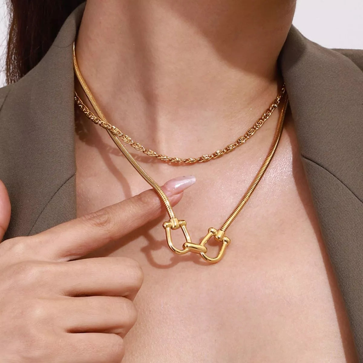 18K Gold-Plated Horseshoe Necklace Gold / One Size 