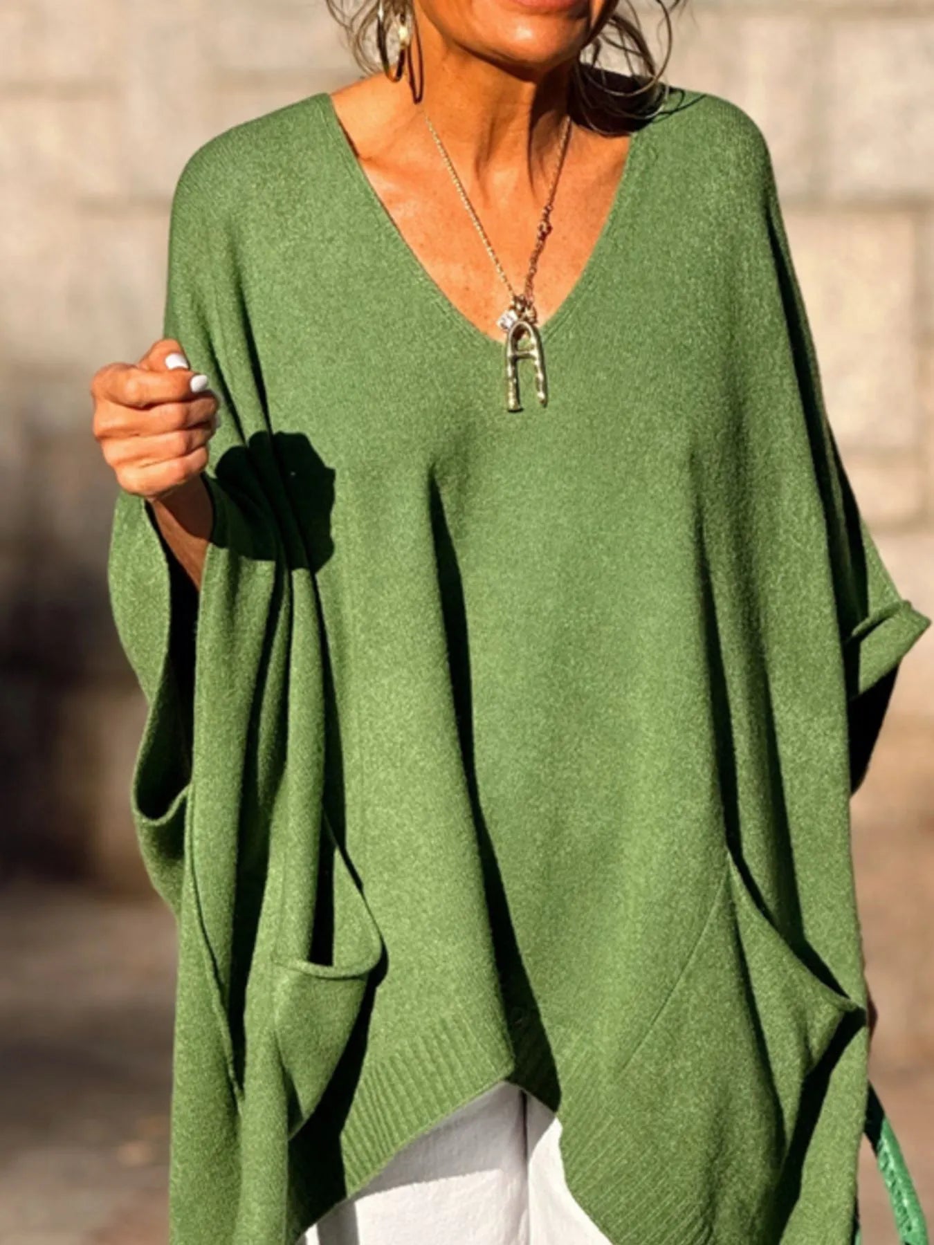 Ribbed Hem V-Neck Sweater Green / S/M 