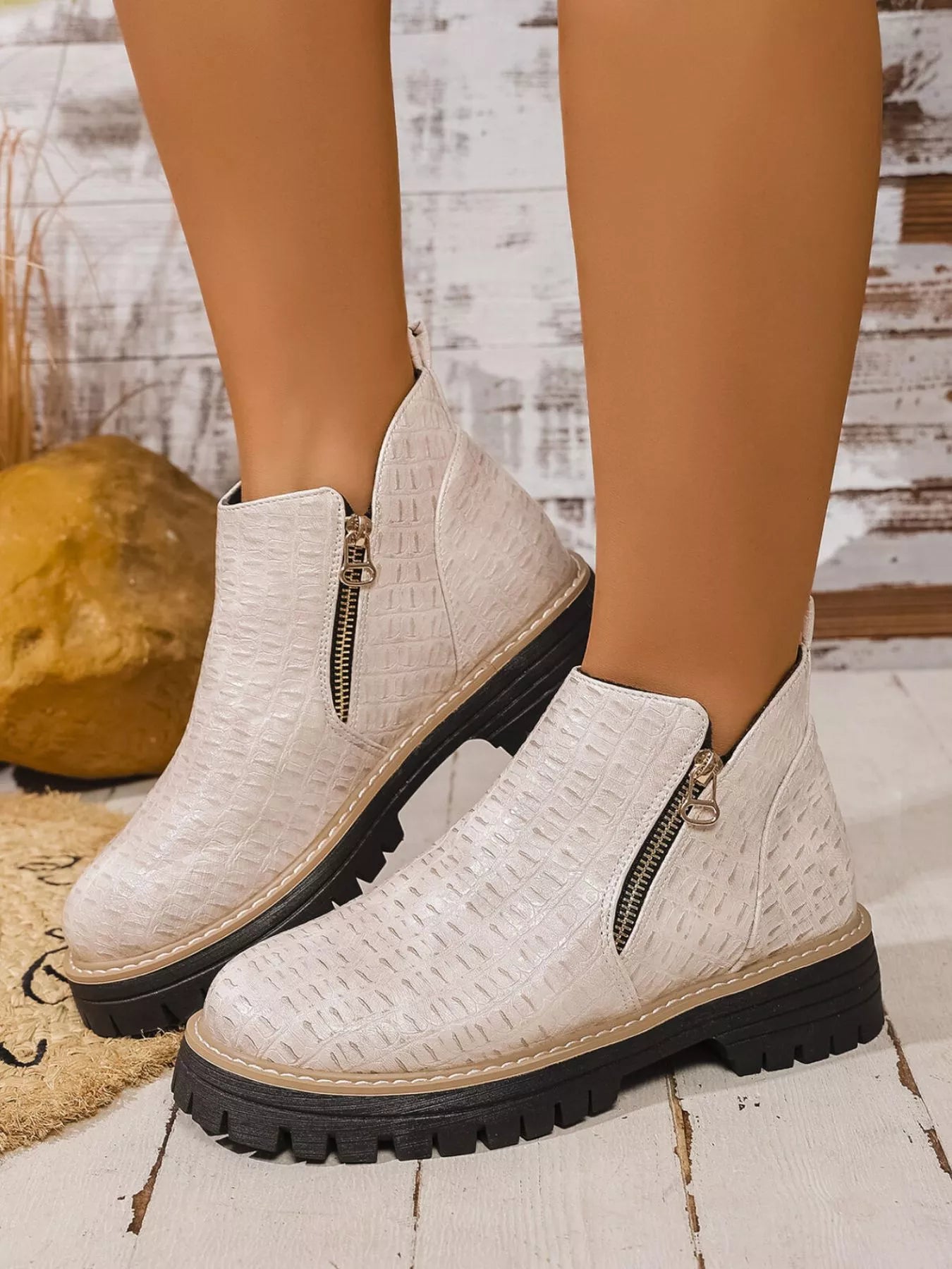 Round Toe Side Zip Ankle Boots Ivory / 36 