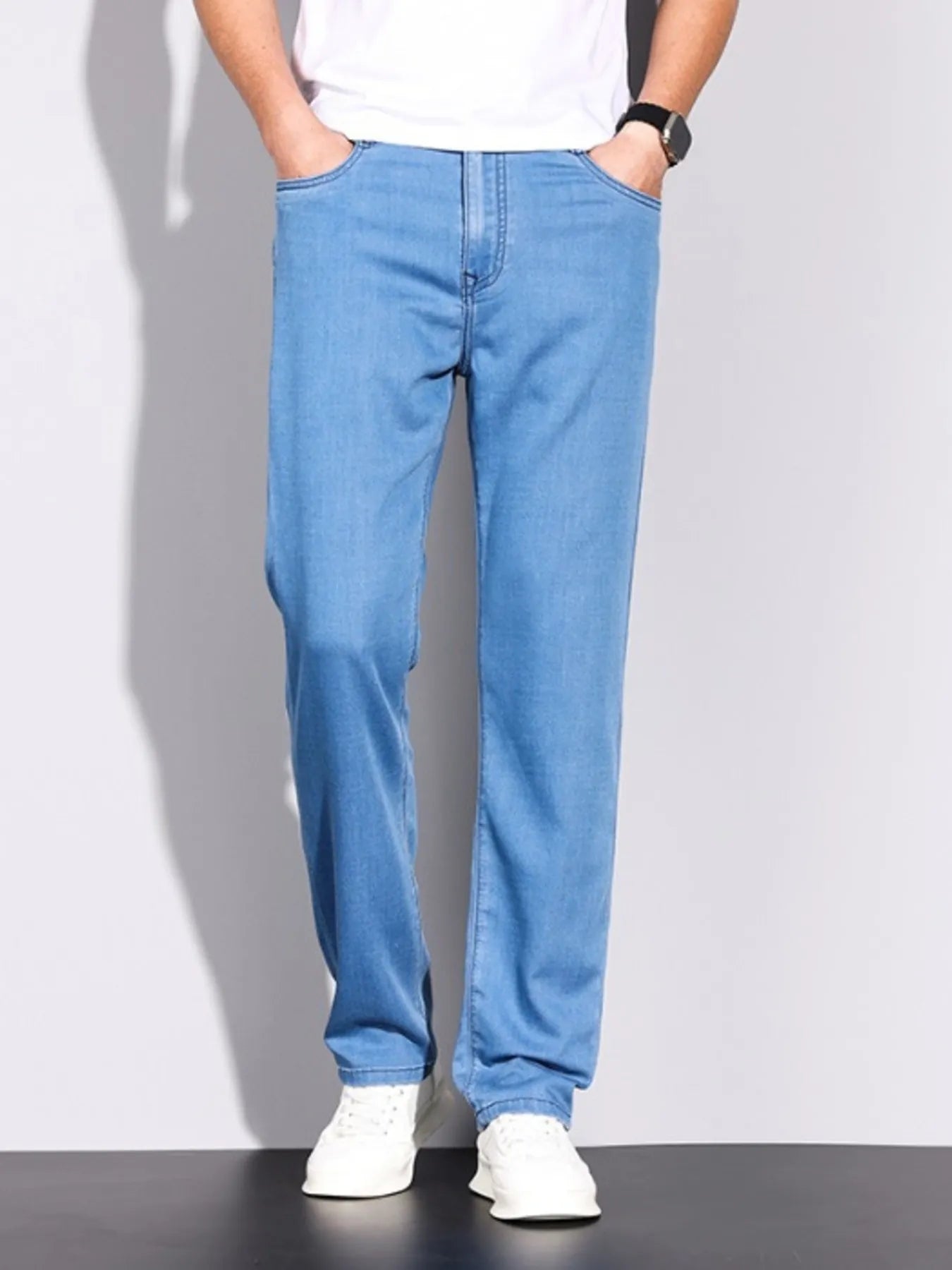 Men's Wash Slim Fit Jeans Light Blue / 28 
